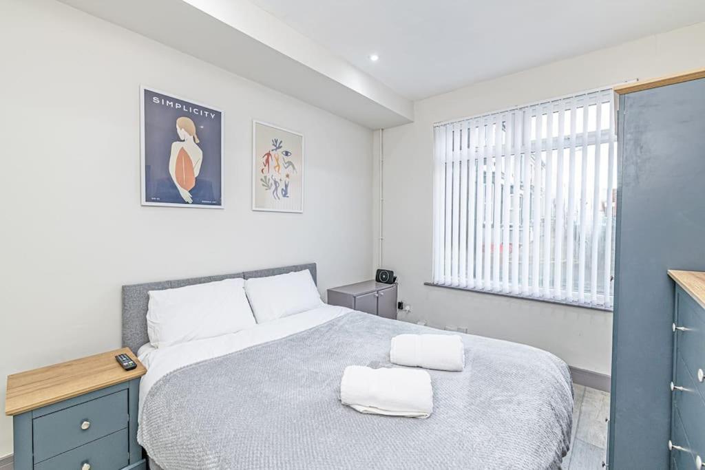 3 Bedroom Holiday House リヴァプール エクステリア 写真