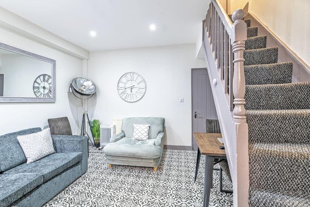 3 Bedroom Holiday House リヴァプール エクステリア 写真